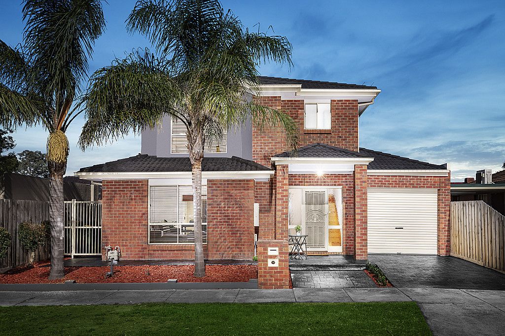 1a Bromwich Ct, Mill Park, VIC 3082