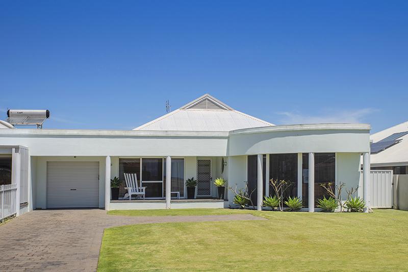 398 Marine Tce, Geographe, WA 6280