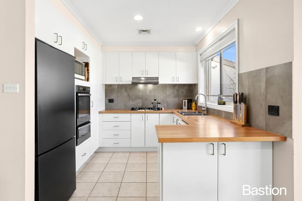 75 Tenison-Woods Cct, Bonython, ACT 2905