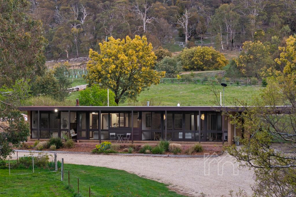 62 Monument Rd, Romsey, VIC 3434