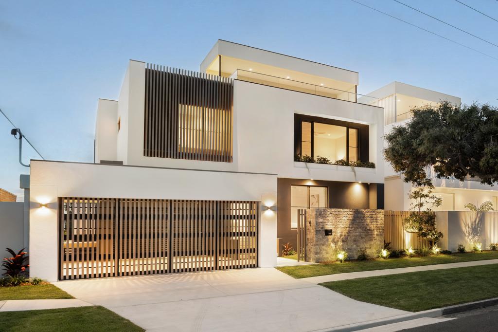 5b Rio Vista Bvd, Broadbeach Waters, QLD 4218