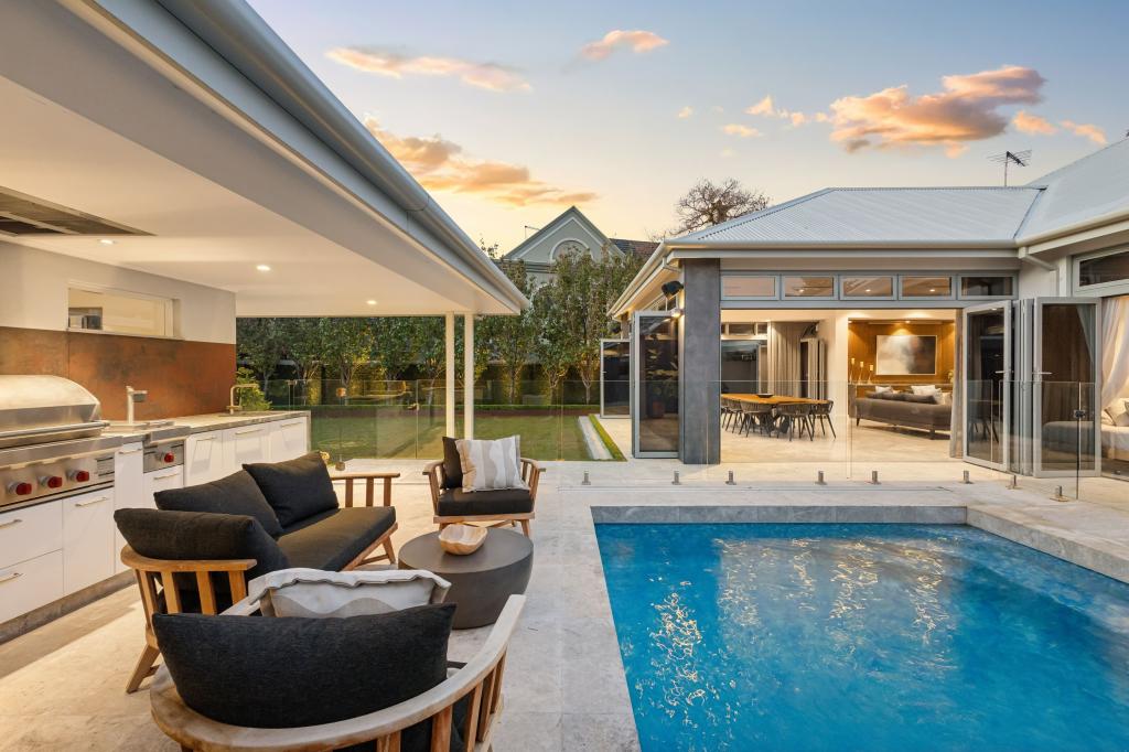 37 Browne Ave, Dalkeith, WA 6009