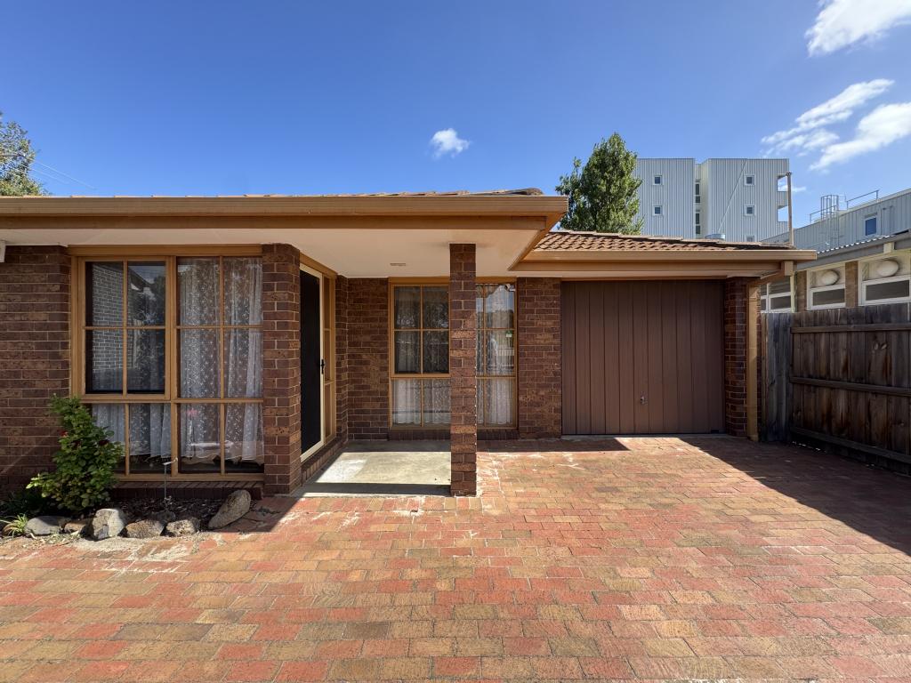 25 Peacock St, Brunswick West, VIC 3055