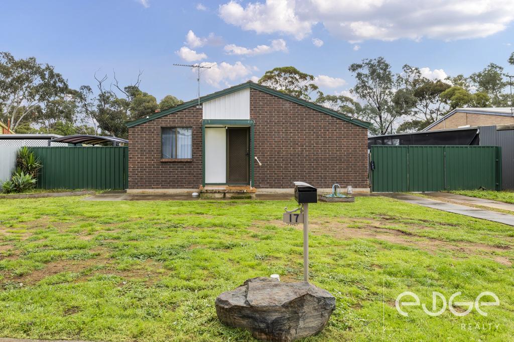 17 Doongara Cres, Munno Para, SA 5115