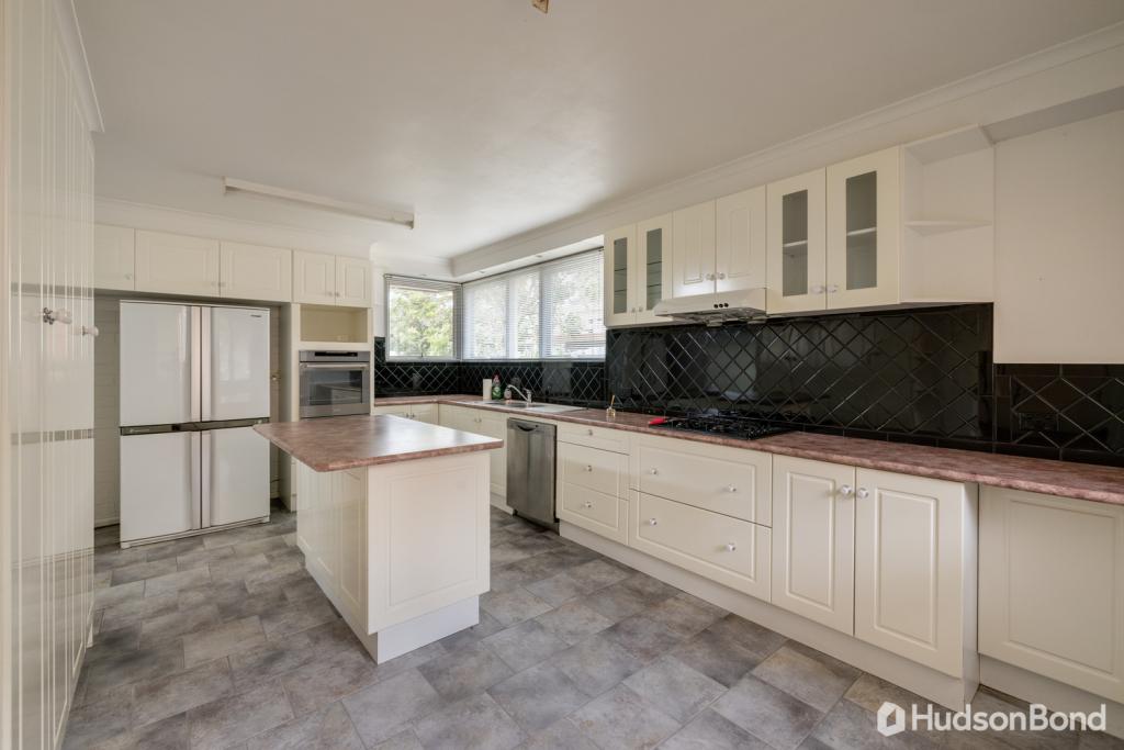 10 Rathmullen Qdrt, Doncaster, VIC 3108