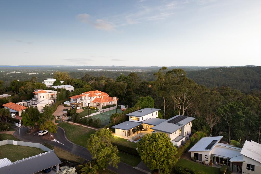 18 Mountain Top Ct, Mons, QLD 4556