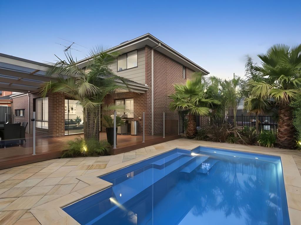 5 Merrowland Ave, Cranbourne North, VIC 3977