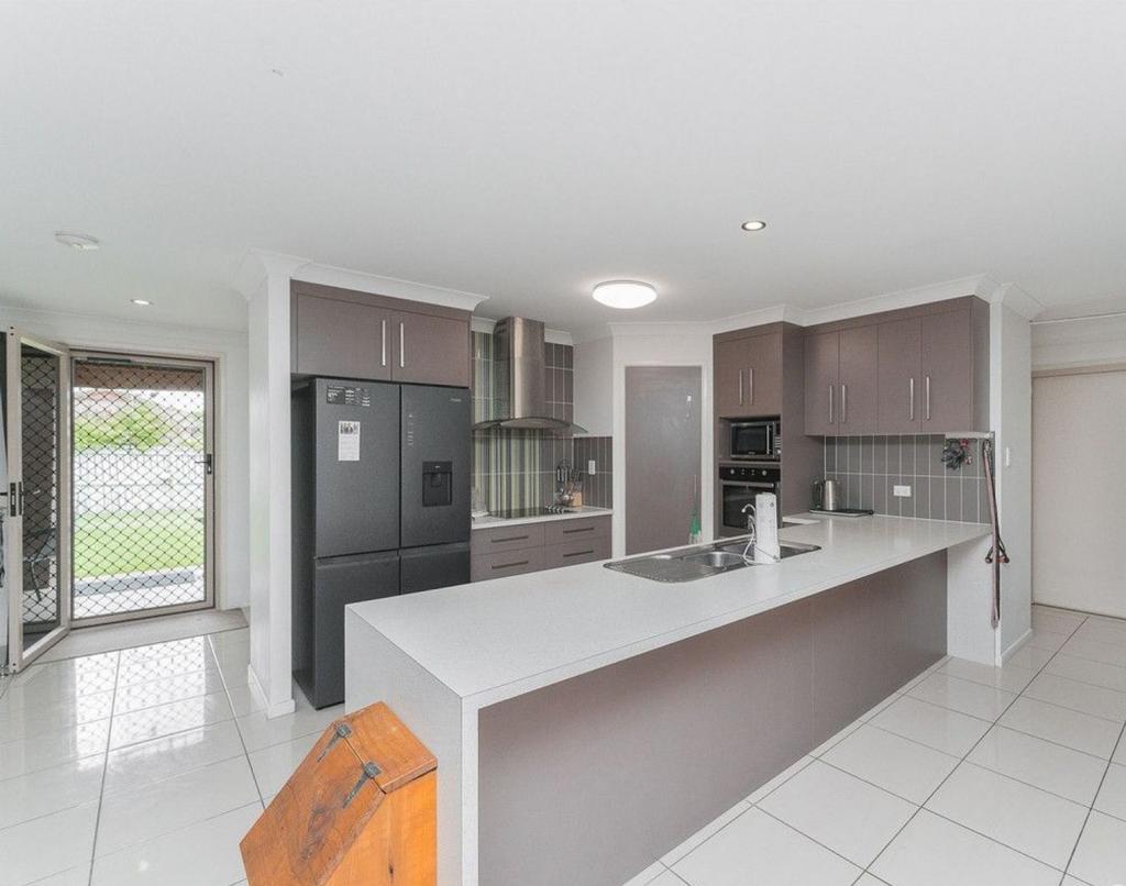 3 Thomas St, Gracemere, QLD 4702