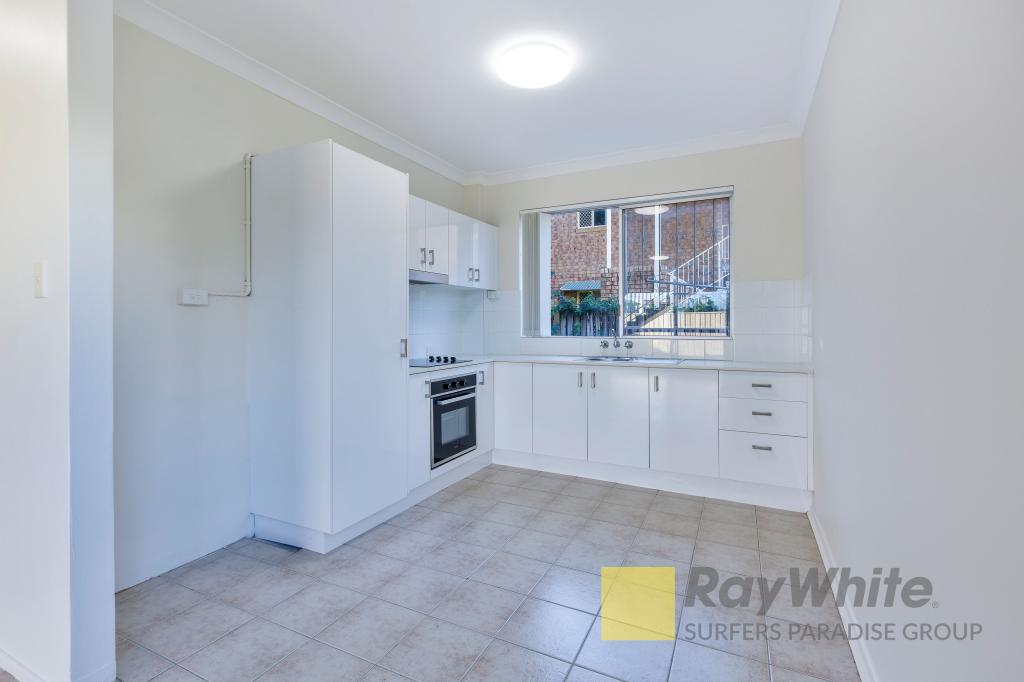 1/21 Robert St, Labrador, QLD 4215