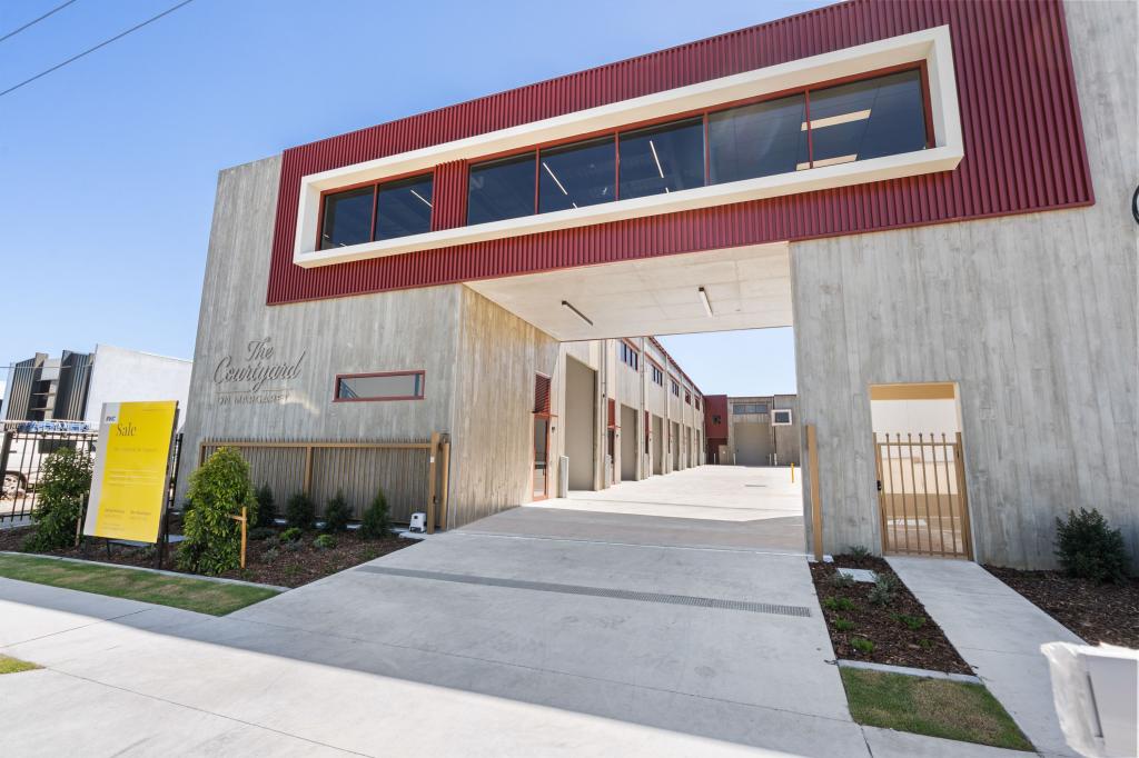 19 MARGARET ST, SOUTHPORT, QLD 4215