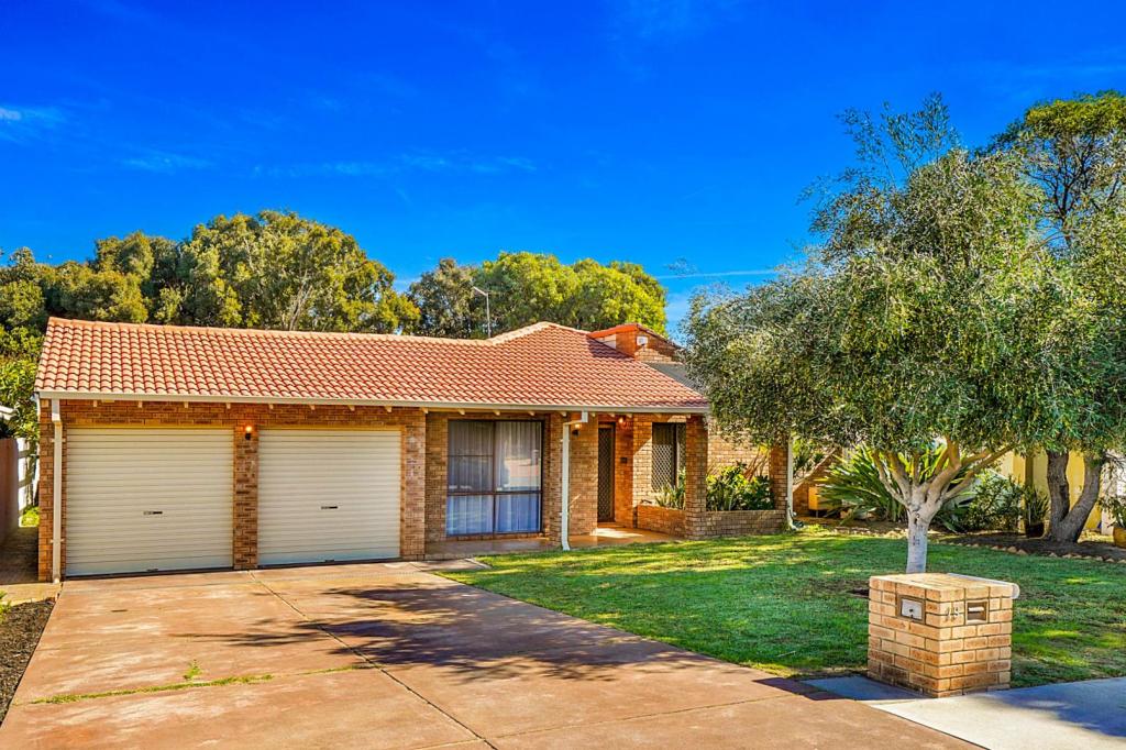 19 Kingfisher Pl, Stirling, WA 6021