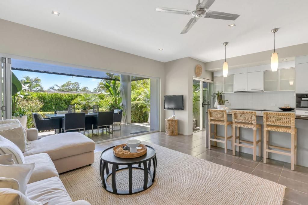 15 Headland Rd, Sapphire Beach, NSW 2450
