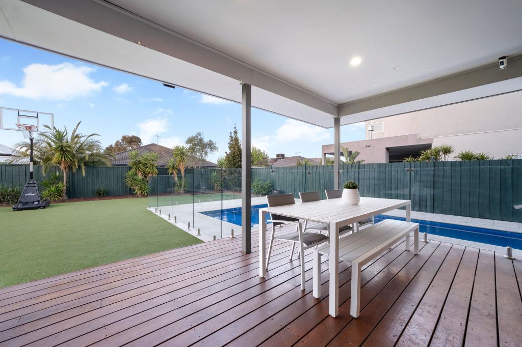 41 Waterside Dr, Waterways, VIC 3195