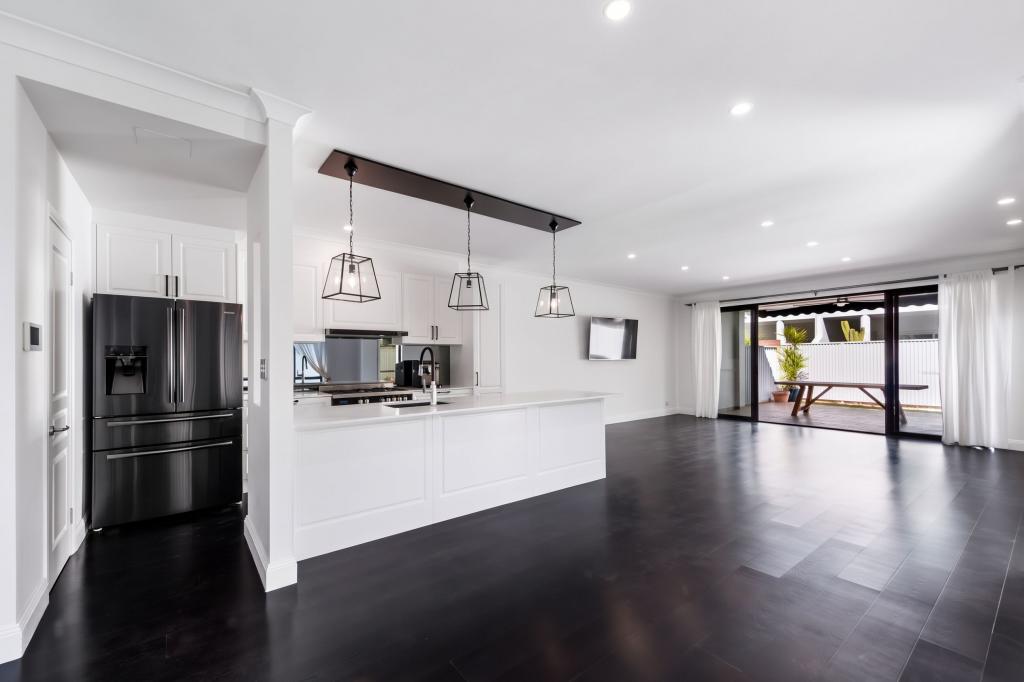 2/44 Mawarra St, Surfers Paradise, QLD 4217