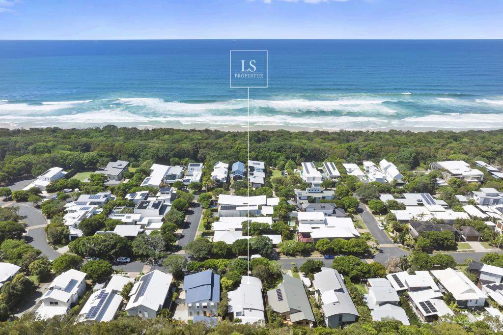 730 CASUARINA WAY, CASUARINA, NSW 2487