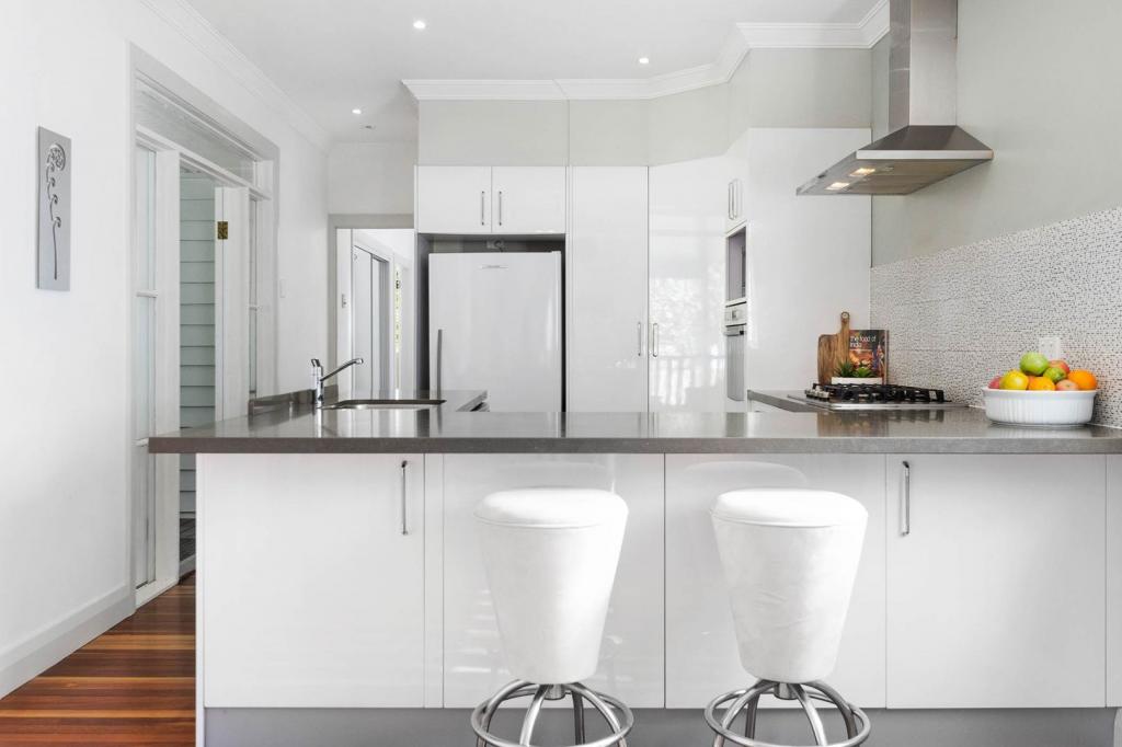 53 Seabreeze Rd, Manly West, QLD 4179