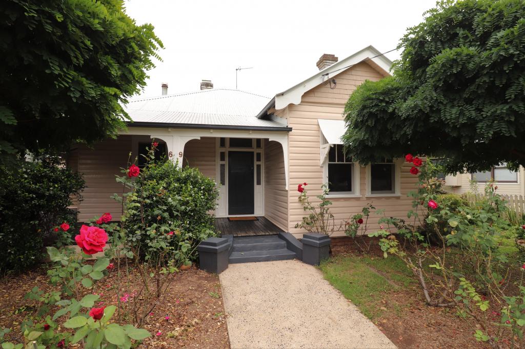 69 Meade St, Glen Innes, NSW 2370