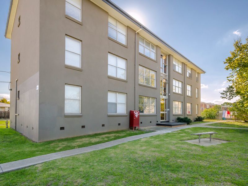 5/16 Lawn Cres, Braybrook, VIC 3019