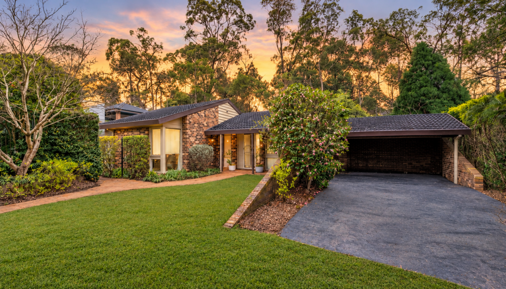 1 Surrey Ave, Castle Hill, NSW 2154