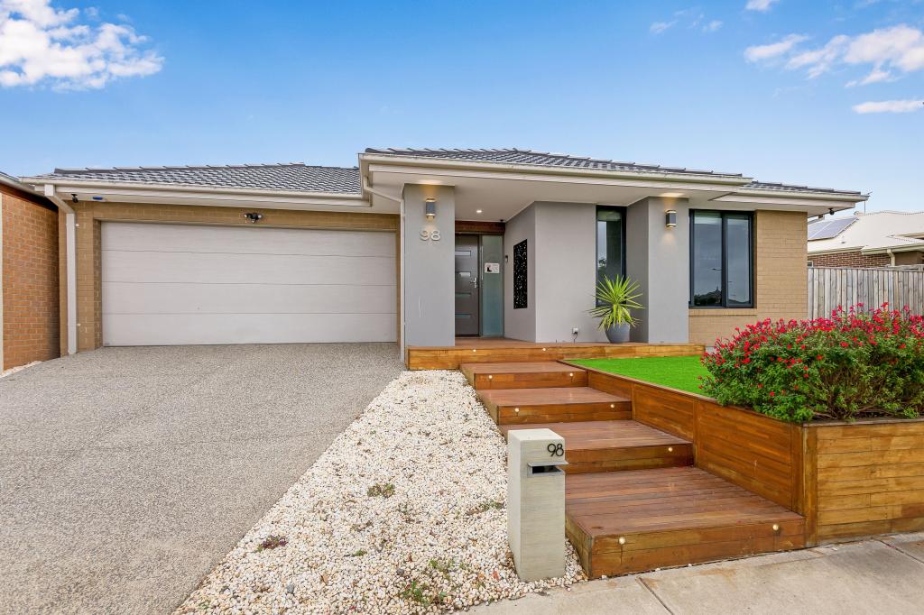 98 ANNIVERSARY AVE, WYNDHAM VALE, VIC 3024