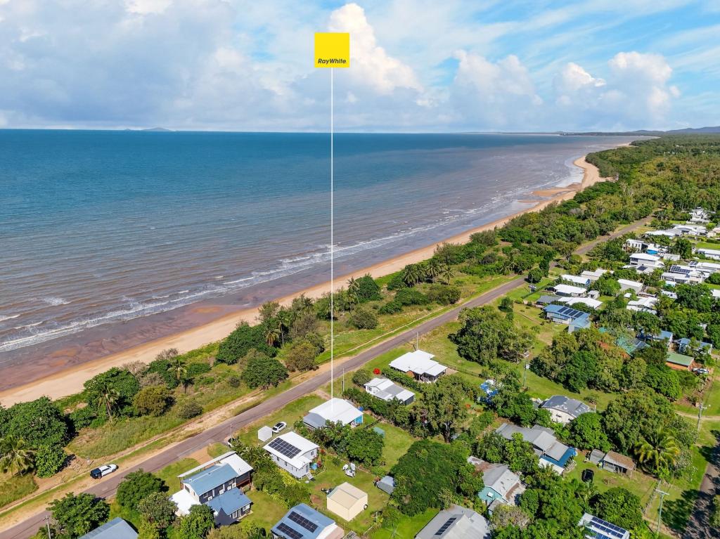 49 Esplanade, Balgal Beach, QLD 4816