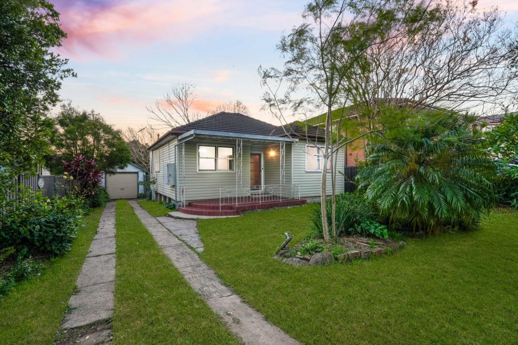 81 GALLIPOLI ST, CONDELL PARK, NSW 2200