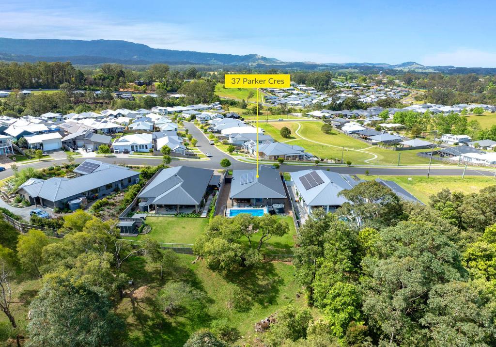 37 Parker Cres, Berry, NSW 2535
