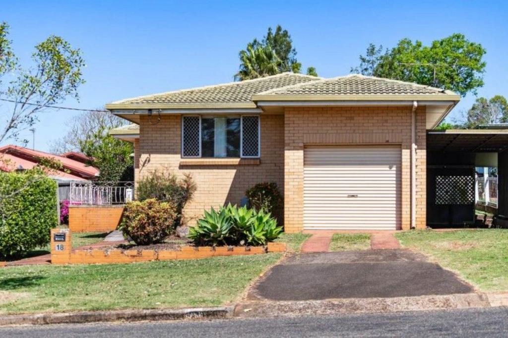 18 Garde St, Centenary Heights, QLD 4350