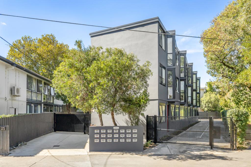 13/25 Foam St, Elwood, VIC 3184