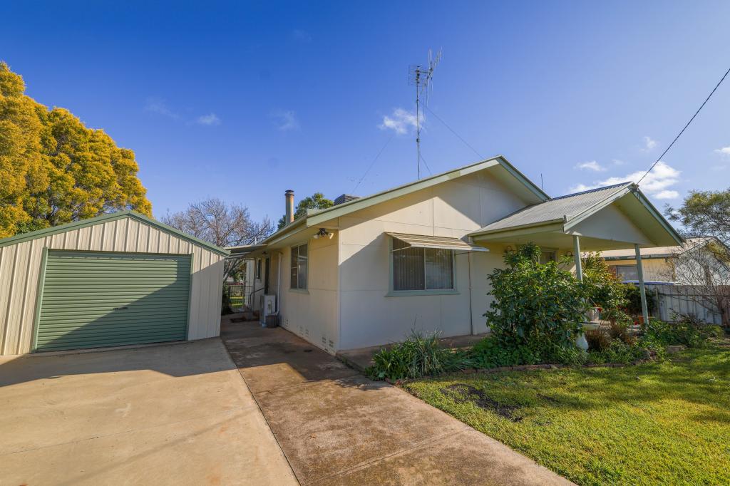 8 Lawson St, Parkes, NSW 2870