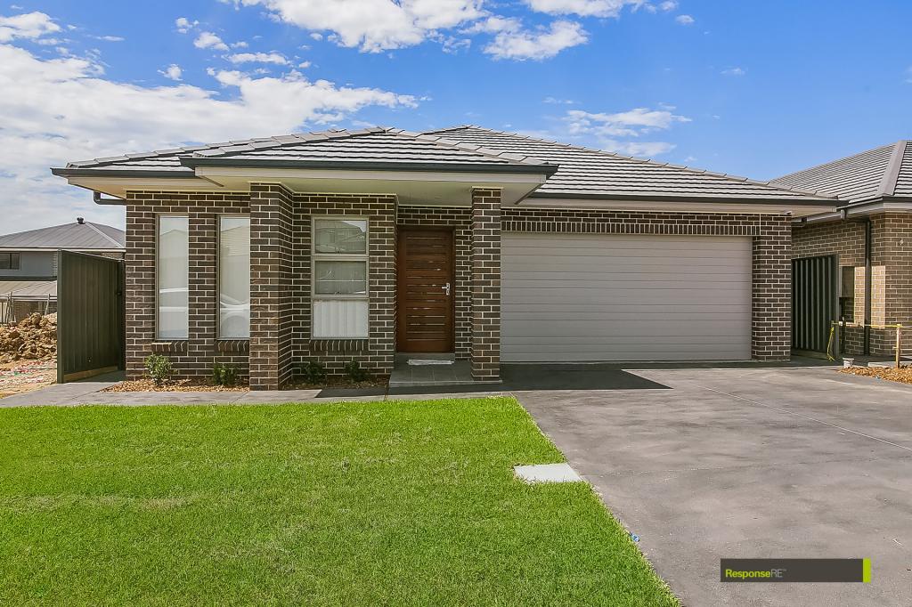 6 REDDEN CRES, GRANTHAM FARM, NSW 2765