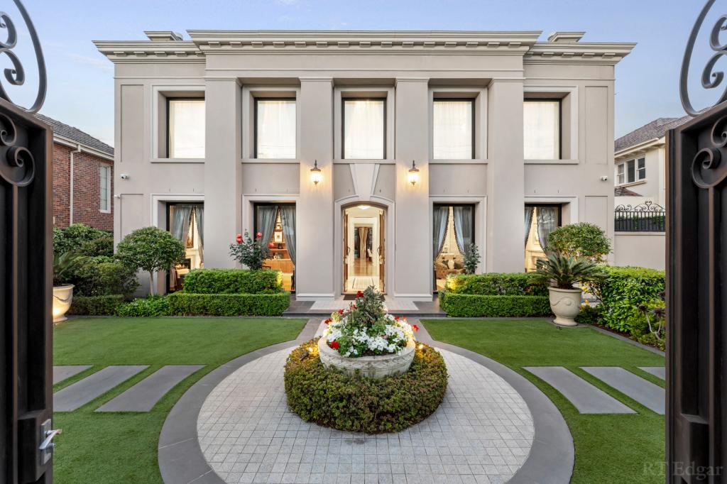 73a Mont Albert Rd, Canterbury, VIC 3126