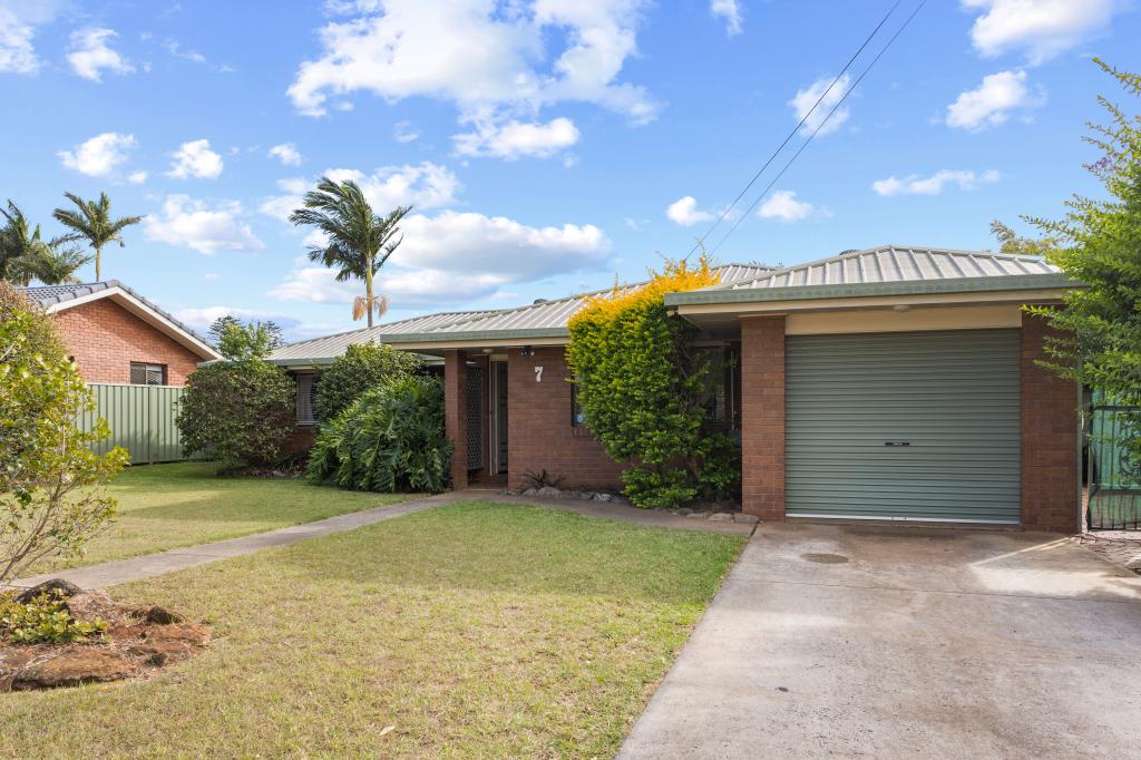 7 Barooga Ct, Wilsonton Heights, QLD 4350