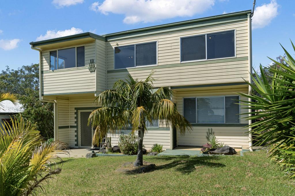 24 Spinks Ave, Lake Conjola, NSW 2539