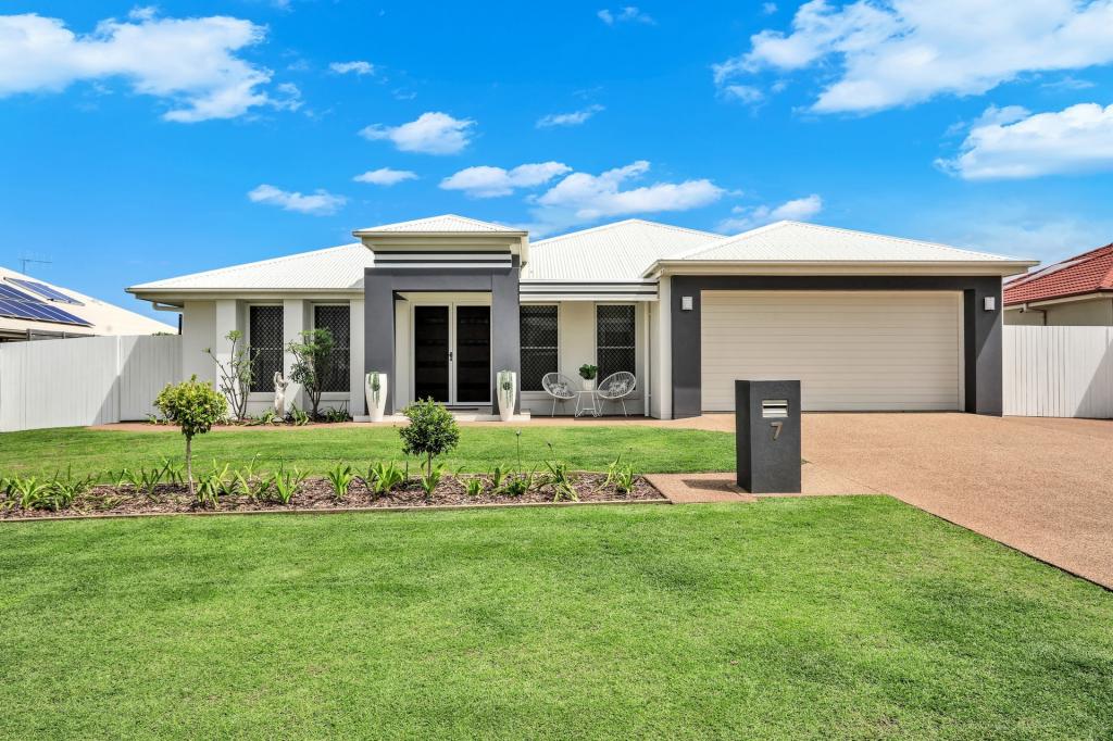 7 HILLCREST CT, BARGARA, QLD 4670