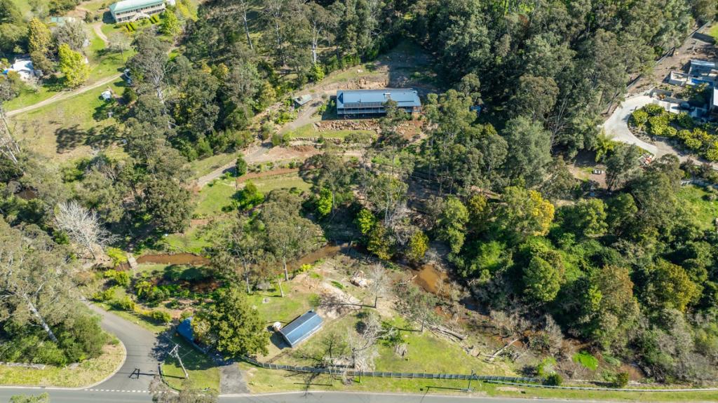 8 Bishendens Rd, Lisarow, NSW 2250