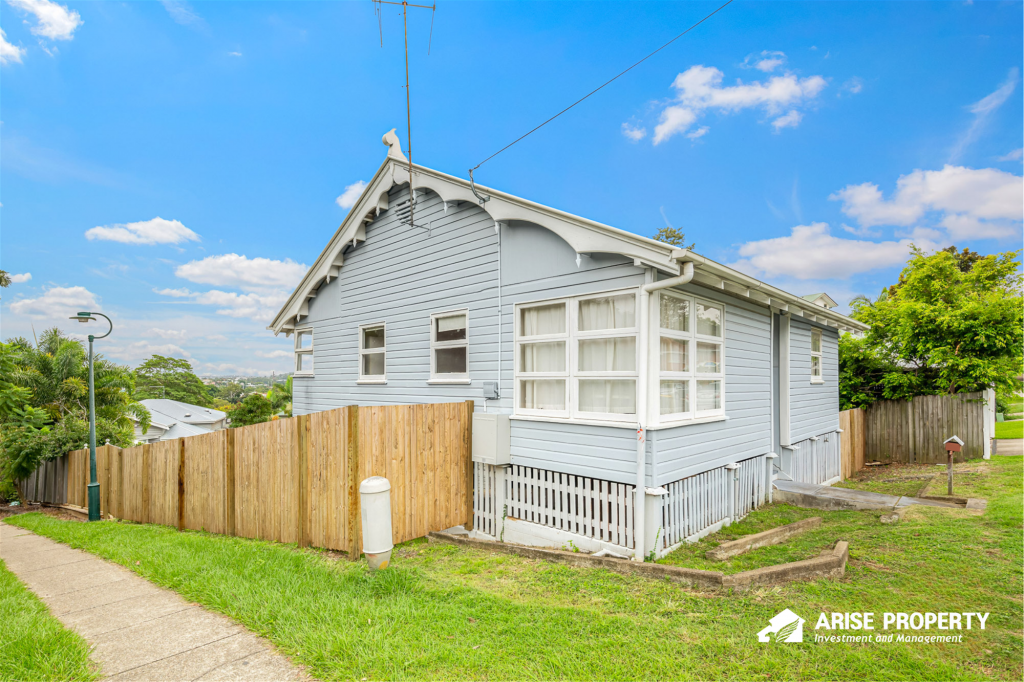 97 SCOTT RD, HERSTON, QLD 4006