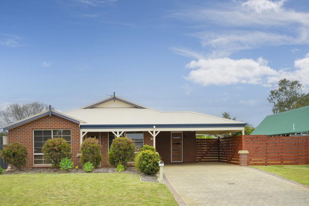 32 Seattle Ct, Quindalup, WA 6281