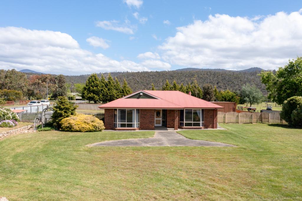 18 Oakdale Rd, New Norfolk, TAS 7140