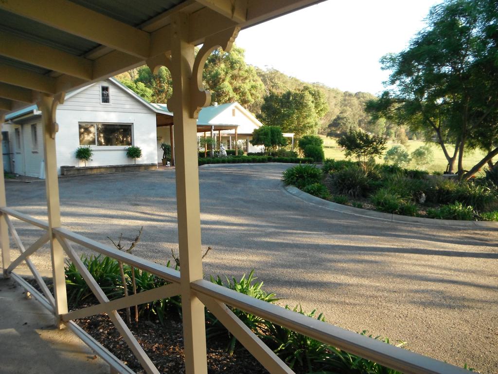 258 Bents Basin Rd, Wallacia, NSW 2745