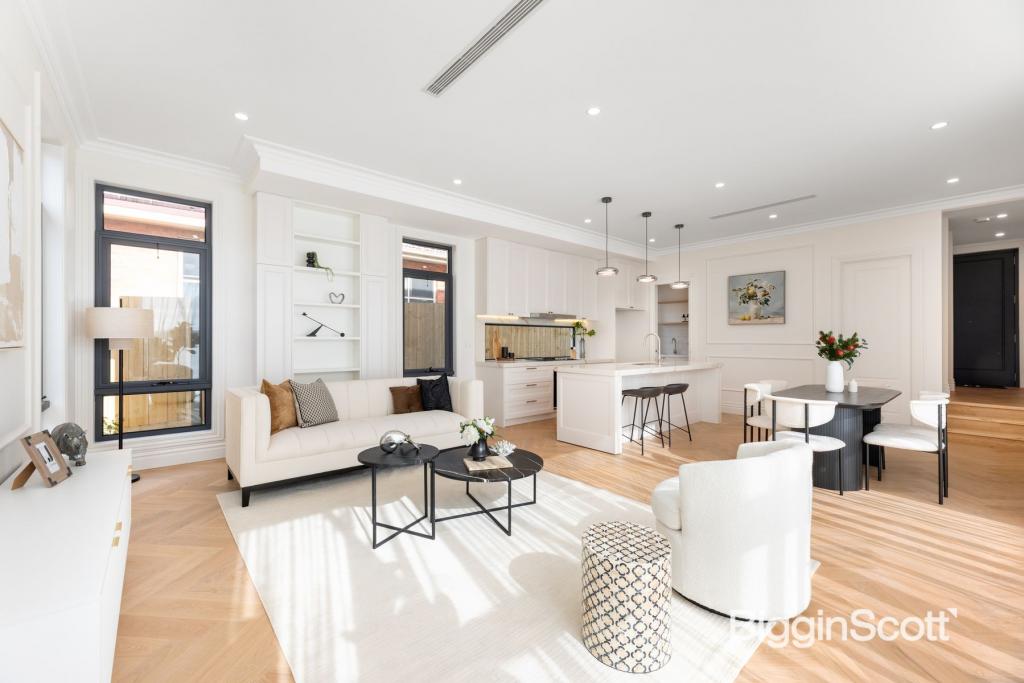 2a Debra Way, Doncaster, VIC 3108