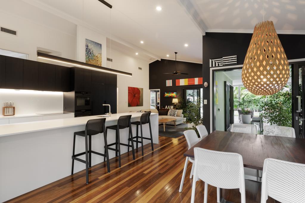 9 Flagship Ct, Castaways Beach, QLD 4567