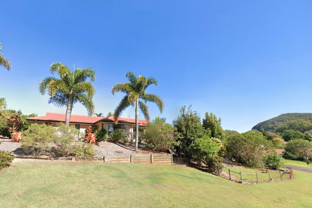 6 Alpha Dr, Glass House Mountains, QLD 4518