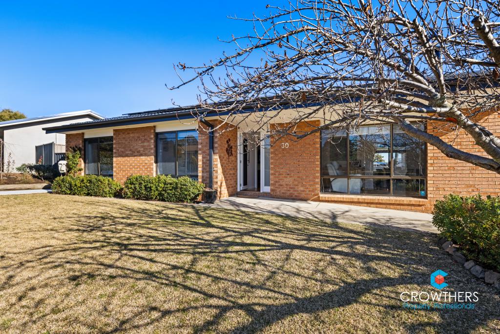 30 Rischbieth Cres, Gilmore, ACT 2905