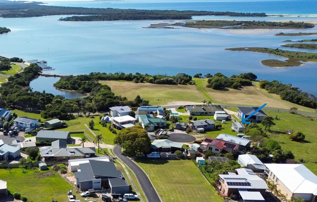 9 Radley Pl, Mallacoota, VIC 3892