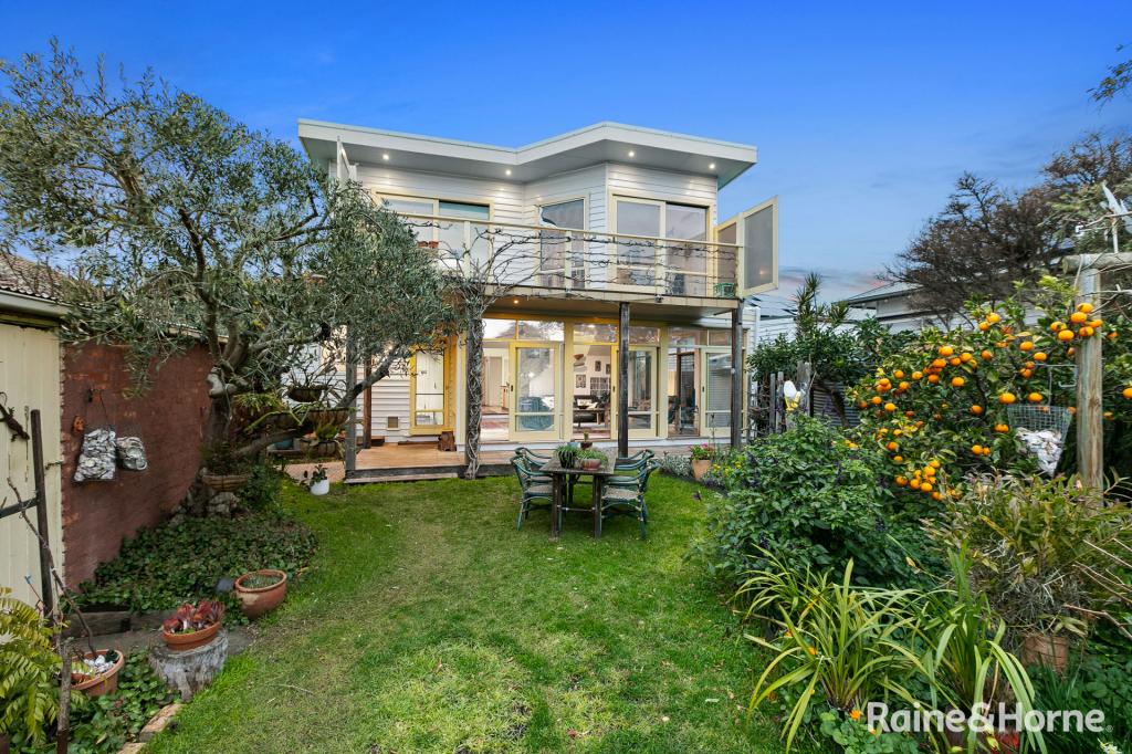 8 Collingwood Rd, Newport, VIC 3015