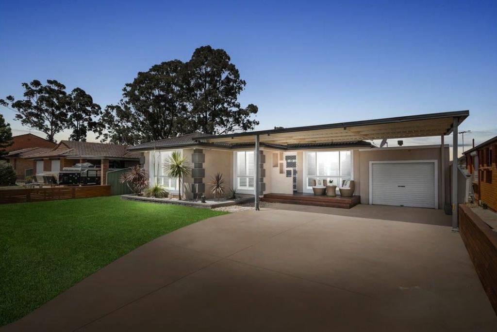 14 Todd Row, St Clair, NSW 2759