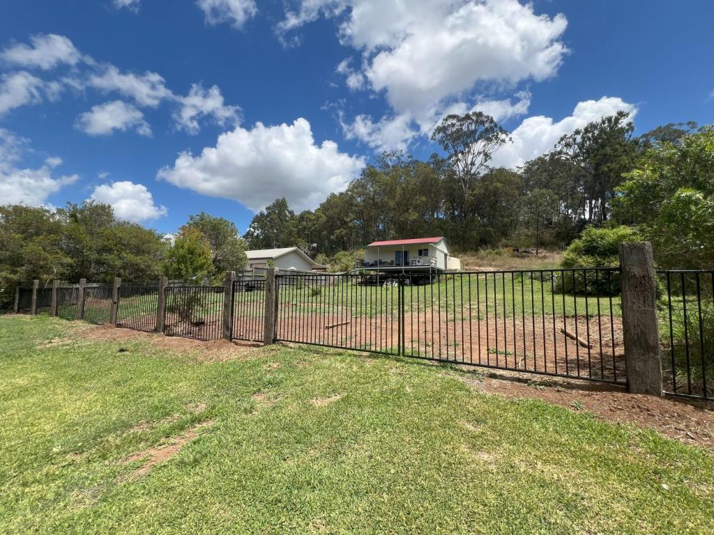 17 Atc Hall Rd, Apple Tree Creek, QLD 4660