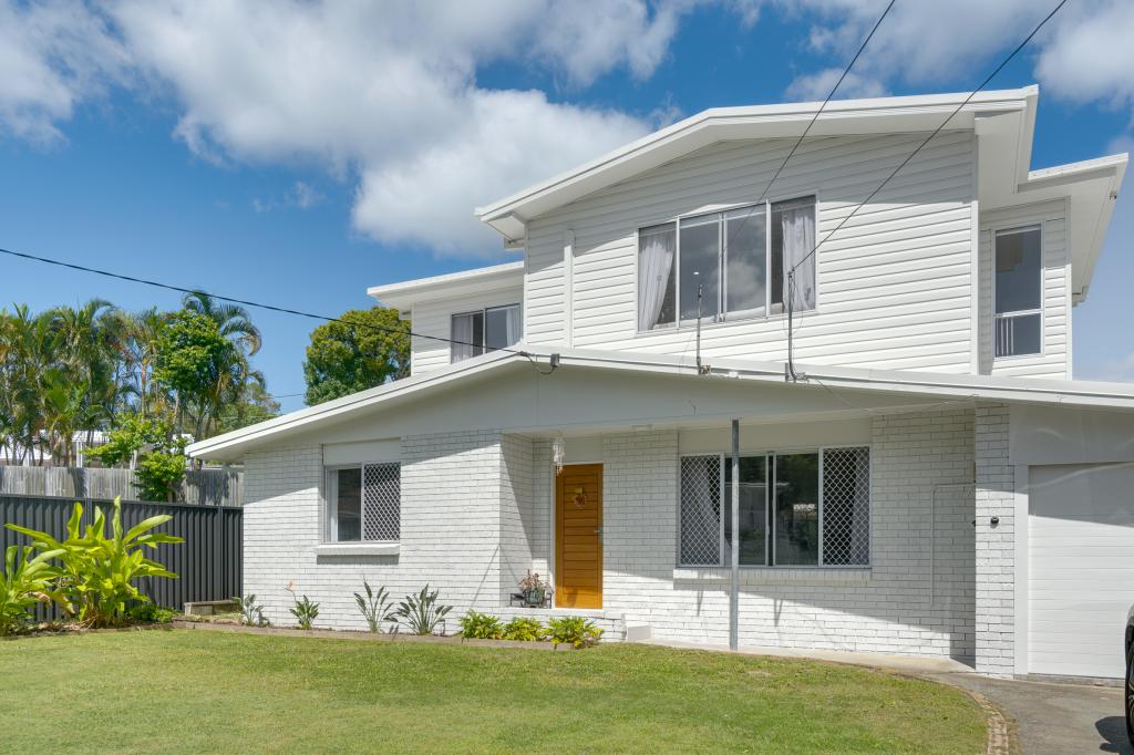 19 Lara Ave, Southport, QLD 4215