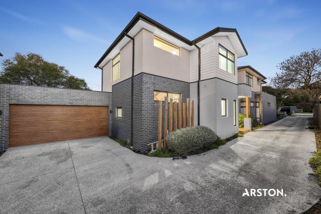2/25 MARKLIN ST, CRANBOURNE, VIC 3977